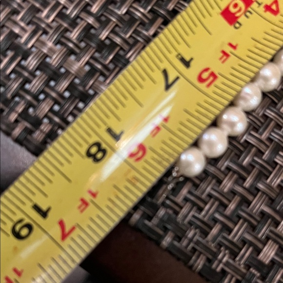 Macy's Elegant White fresh water Pearl Necklace Set, never worn - Picture 2 of 5